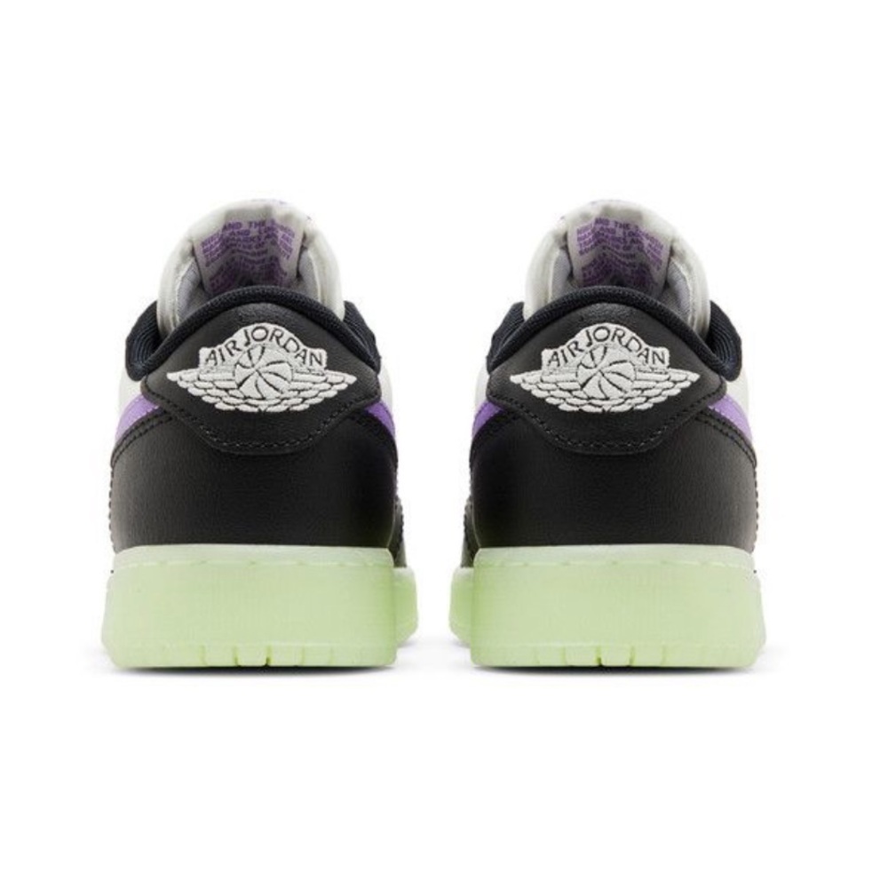 Jordan 1 retro og low
Gs ‘black raspberry ‘
Brand new - Picture 13 of 15